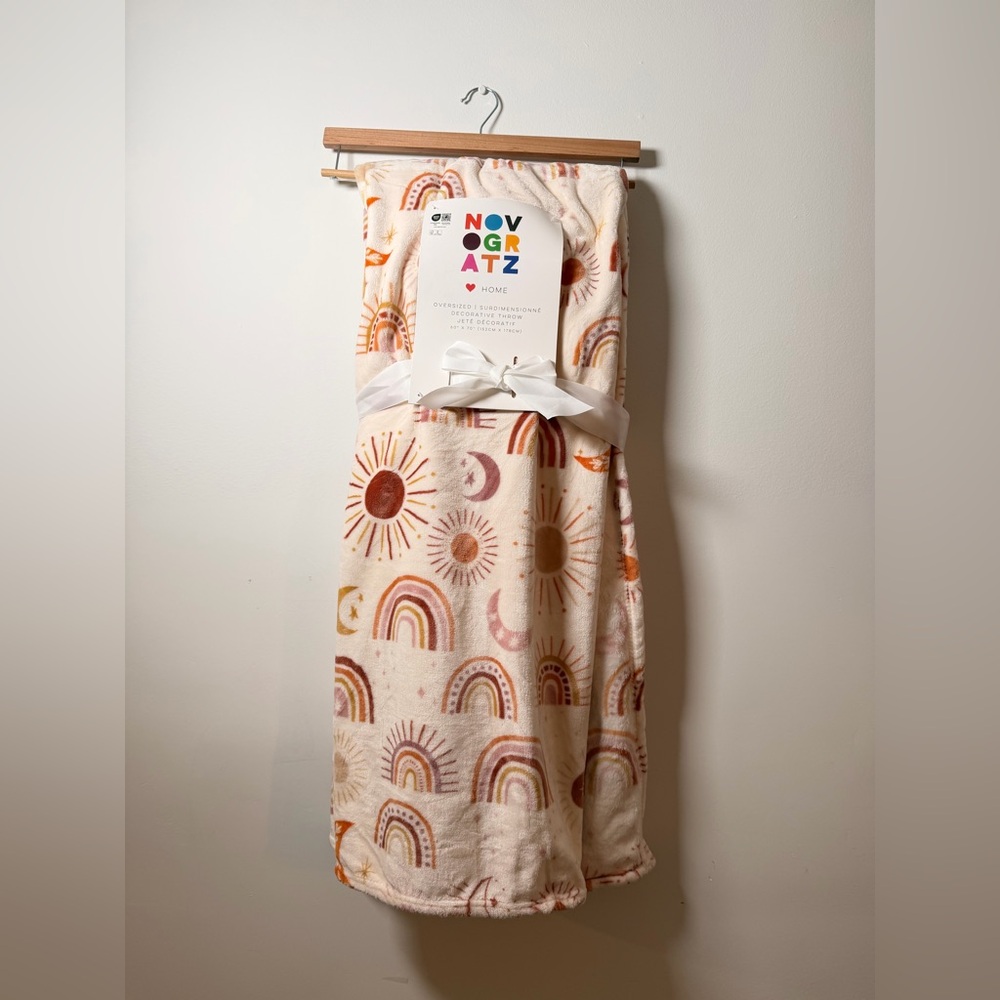 Novogratz Cream Rainbow & Sun Plush Throw Blanket